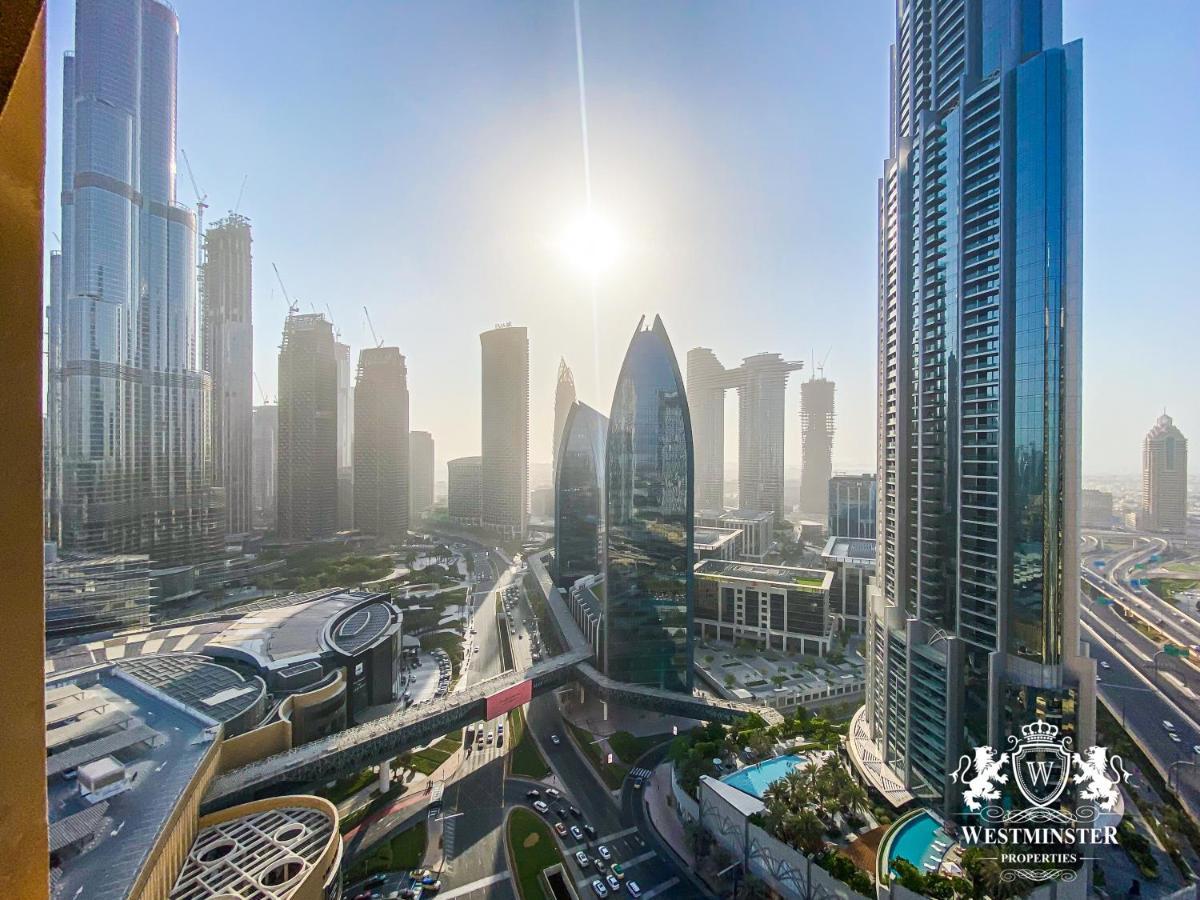 Westminster Dubai Mall Buitenkant foto View of the Dubai skyline from the Westin