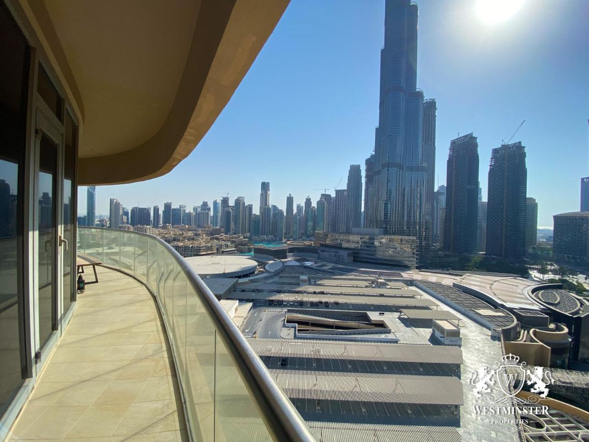 Westminster Dubai Mall Buitenkant foto View from the balcony of a typical apartment