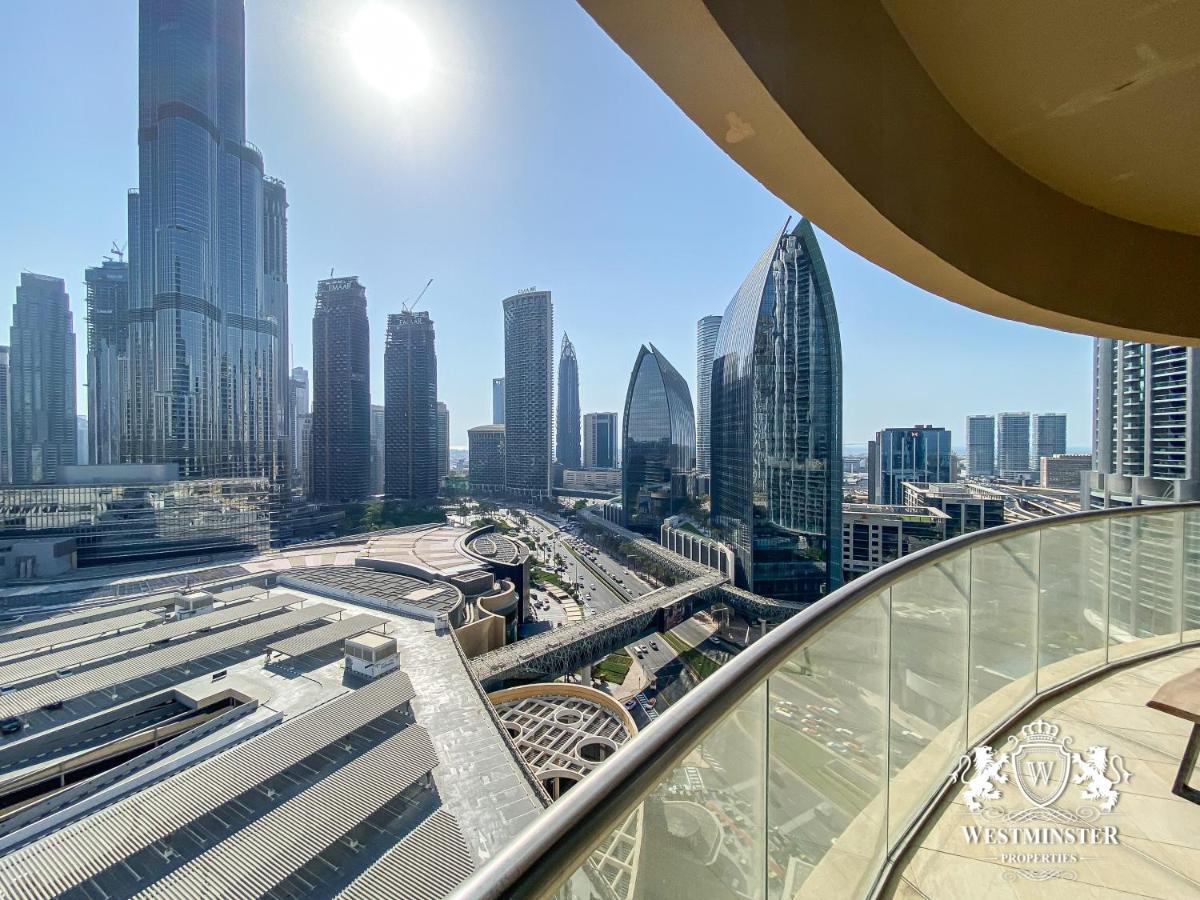 Westminster Dubai Mall Buitenkant foto View from the balcony of a typical apartment
