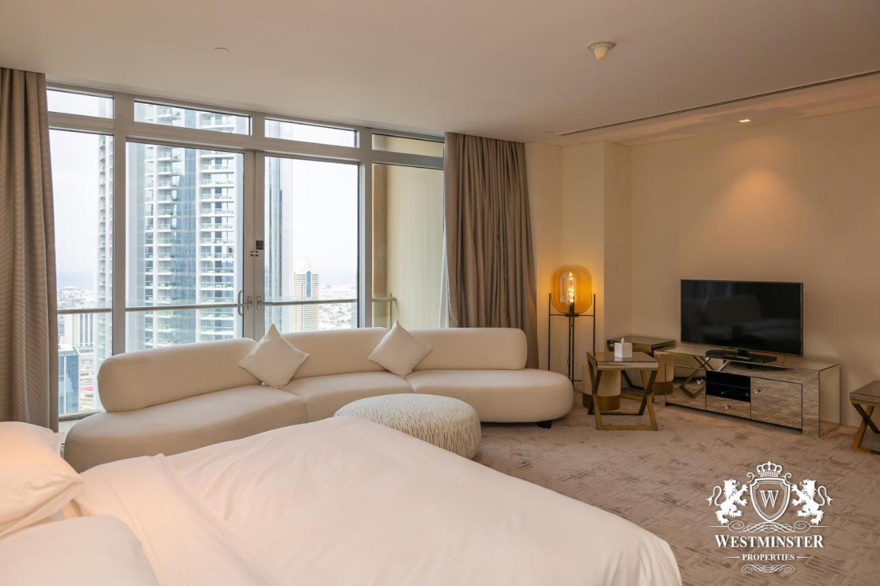 Westminster Dubai Mall Buitenkant foto A bedroom at the Westin