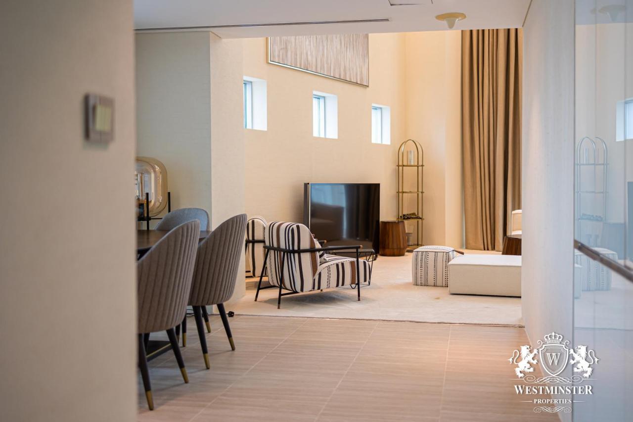 Westminster Dubai Mall Buitenkant foto A penthouse apartment at Westminster