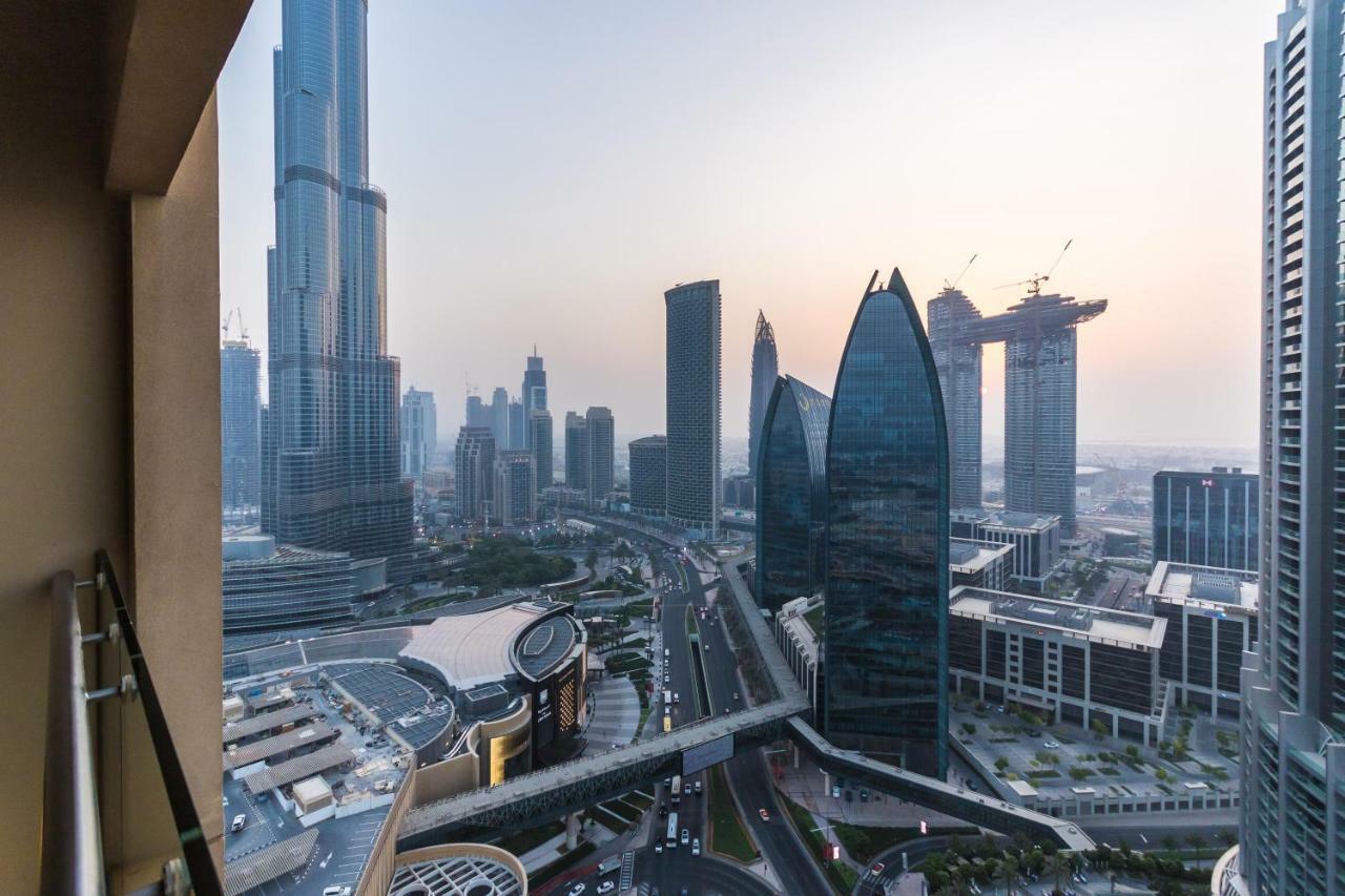 Westminster Dubai Mall Buitenkant foto View of the complex
