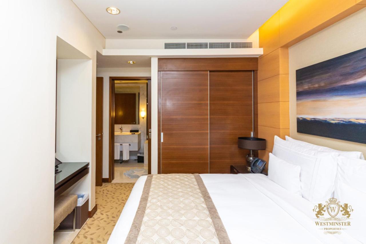 Westminster Dubai Mall Buitenkant foto A bedroom at Westminster International University